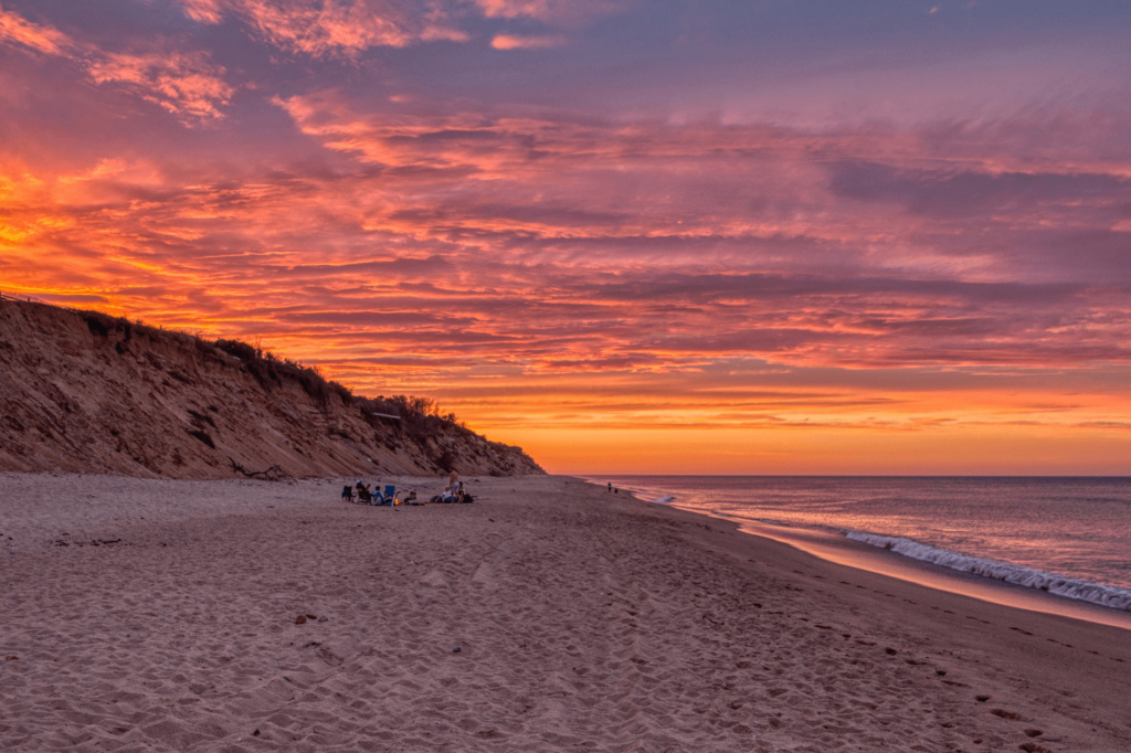 Cape Cod is home to a stunning shoreline, charming beach towns, and award-winning golf.